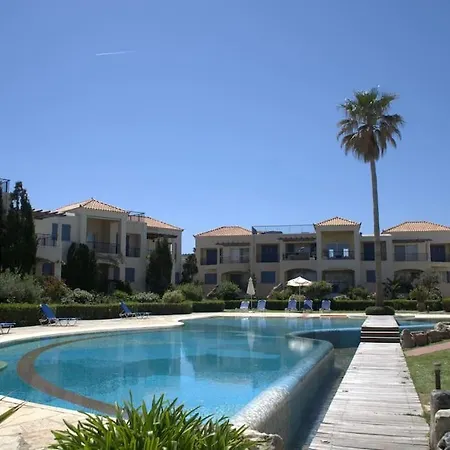 Apartment Elias 3-bedroom On The Beach With Pool Chania (Crete)