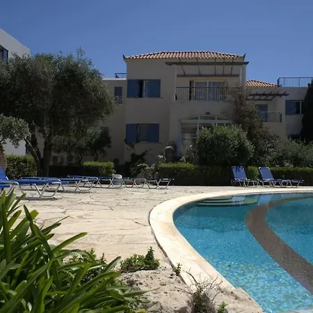 Apartment Elias 3-bedroom On The Beach With Pool Chania (Crete)