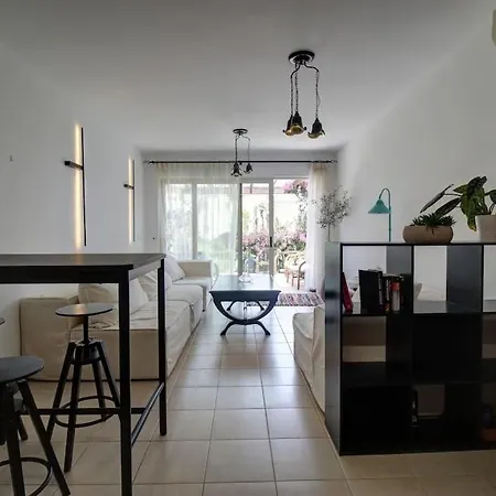 Apartment Elias 3-bedroom On The Beach With Pool Chania (Crete)